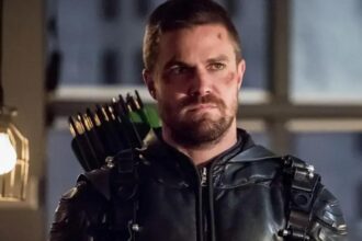 Why Stephen Amell's Acting in Arrowverse Faces Controversy, Yet Endures